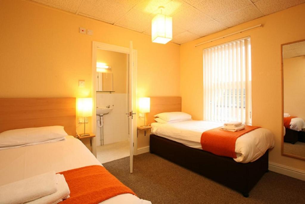 The Avala Guesthouse Кардіфф Номер фото